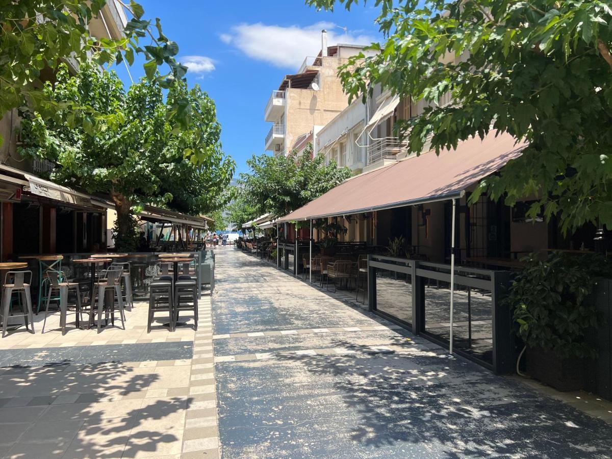 Cosy Guesthouse-Souterrain With Garden In City Center Corinth Εξωτερικό φωτογραφία