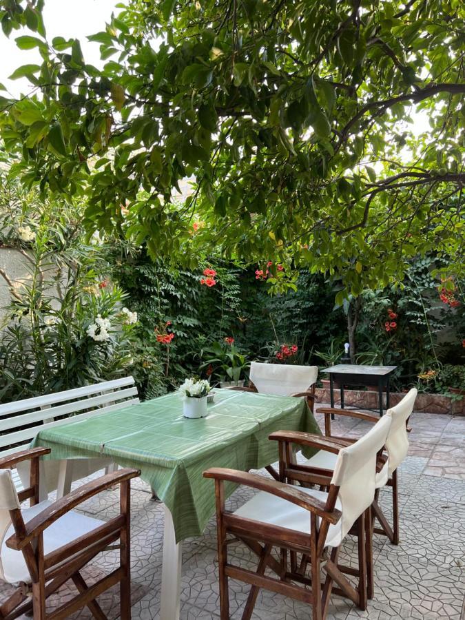 Cosy Guesthouse-Souterrain With Garden In City Center Corinth Εξωτερικό φωτογραφία