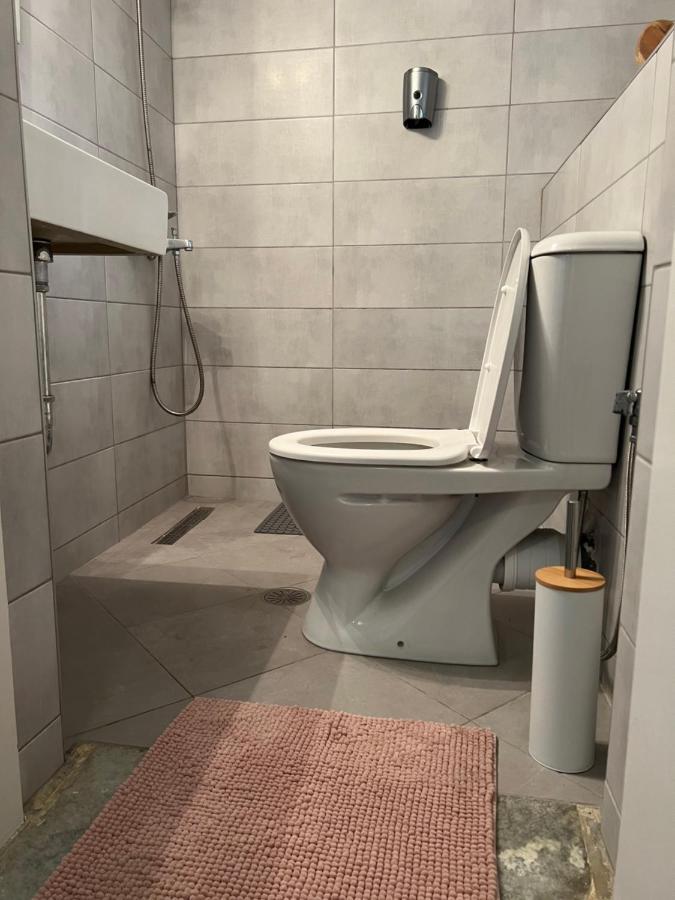 Cosy Guesthouse-Souterrain With Garden In City Center Corinth Εξωτερικό φωτογραφία
