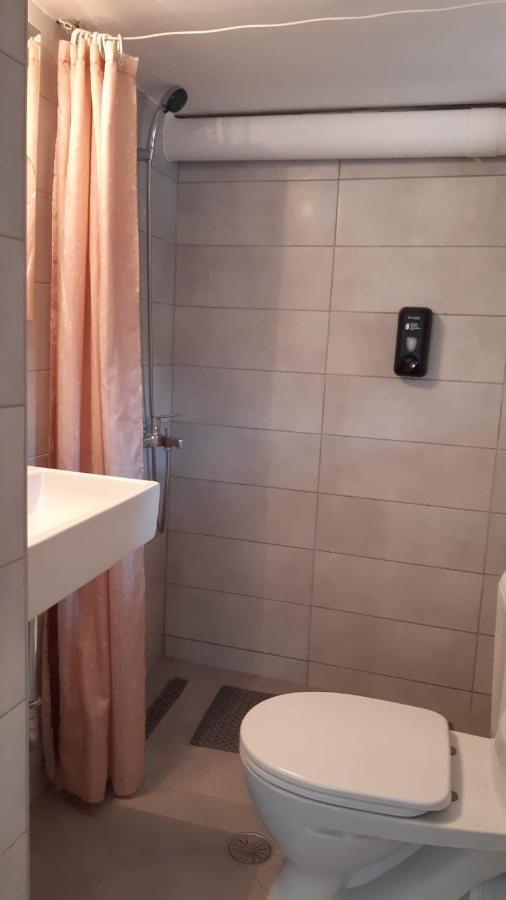 Cosy Guesthouse-Souterrain With Garden In City Center Corinth Εξωτερικό φωτογραφία